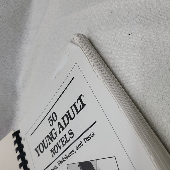 50 Young Adult Novels: Synopses , Worksheets, and Tests - VINTAGE - Picture 6 of 16